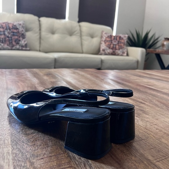 Prada black triangle logo slingback block heel in size 40 - Picture 5 of 8